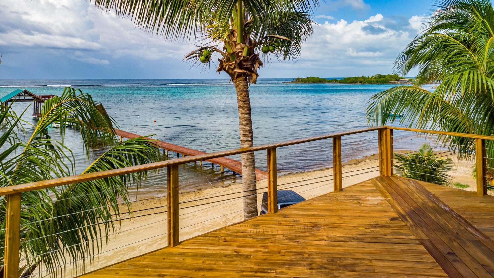 Blue Bahia Resort Sandy Bay Exterior foto